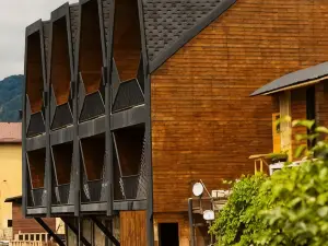 Lastiver Resort