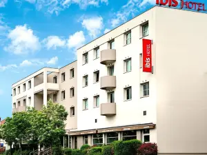 Ibis Strasbourg Aéroport le Zénith