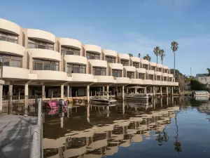 Capri Waters Country Club