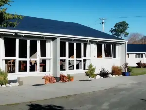 Apostles View Motel