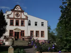 Herrenhaus Schmölen Gbr