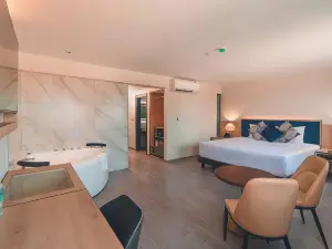 Lyz Business Hotel Piura