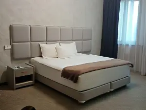 Premier (Премьер)