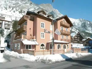 Hotel Bes & Spa