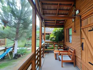 Tiny Houses Genacvale in Bandza