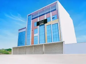 Collection O Warangal Railway Station
