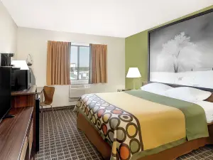 Super 8 by Wyndham Norfolk