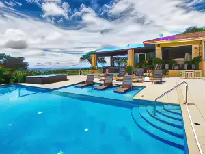 Lucero Golf and Country Club Tree Houses