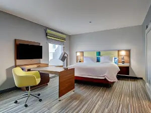 Hampton Inn & Suites Portland West