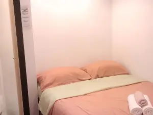 Easybox Budget Hotel