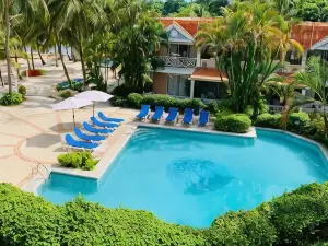 Coco Reef Resort & Spa