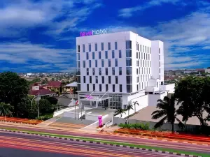 โรงแรม เฟฟ+ ปาเล็มบัง