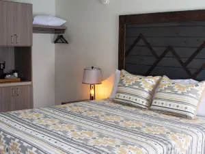 Pine Lodge
