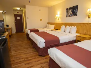 Canadas Best Value Inn River View Hotel