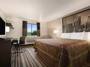 Super 8 by Wyndham Portland Airport