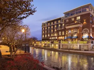 Hotel Indigo NAPERVILLE RIVERWALK by IHG