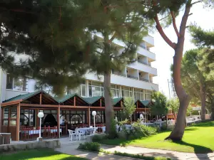 Atay Otel