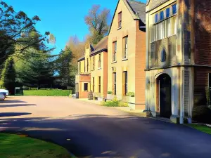 Cbh Hatherley Manor Hotel