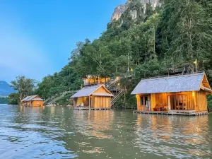 Nongkhiaw the Float House