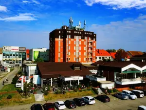 Hotel Slavonija