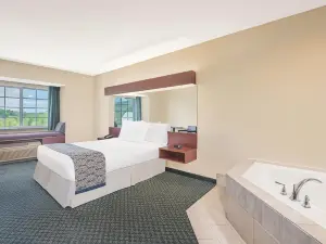 마이크로텔 인 & 스위트 바이 윈덤 햄버그