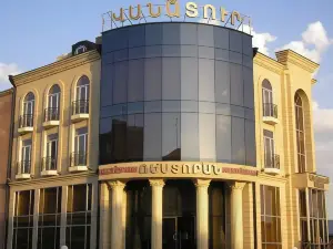 Vanatur Hotel
