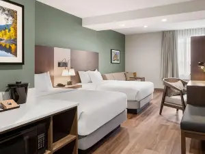 La Quinta Inn and Suites by Wyndham Lincoln