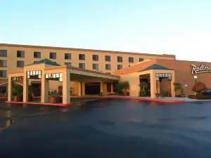 Radisson Hotel Santa Maria