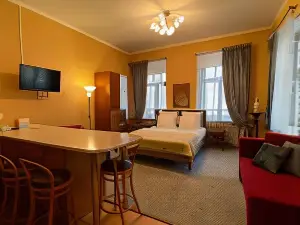 Red-House Boutique-Hotel