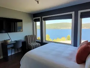 Coastal Lookout Suites