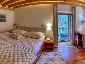 Hotel Monika