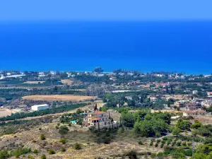 Amazing Luxury Villa, Enormous Heated Pool Jacuzzi, Gym, Games Room in Paphos,