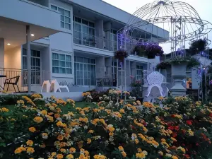 โรงแรมปัวเดอวิว บูติค รีสอร์ท PuaDeView Boutique Resort