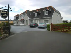 Bambury's Guesthouse