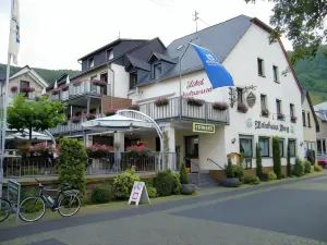 Weinhaus Berg