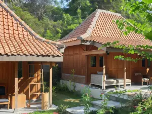 Villa Kayu Yogyakarta