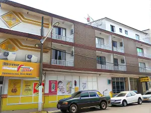Hotel Pinotti Ltda