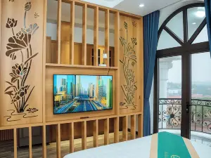 Khách sạn và căn hộ Gala Hotel & Apartment