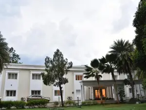 Poppys Vista Hotel