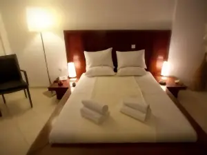 Limni Hotel