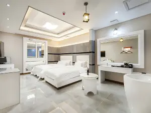 Yeongam Samho Self Check-in Motel