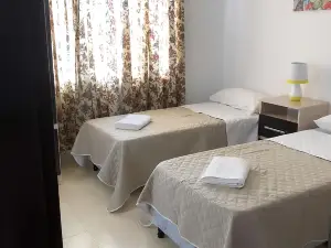 WaraKusi Country Houses - Ground Floor - Off Road