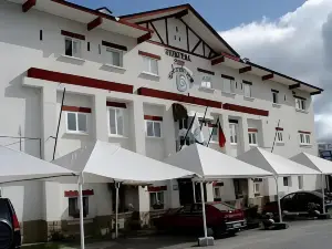 Hotel Los Perales
