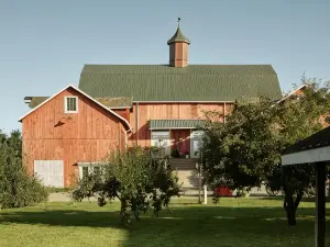 The Eddie Hotel and Farm