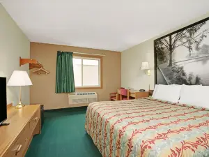 Super 8 by Wyndham Rogers Minnesota
