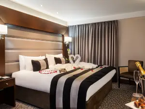 Park Grand Paddington Court