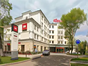 Ibis Yaroslavl Center (Ибис Ярославль Центр)