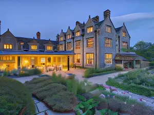Gravetye Manor