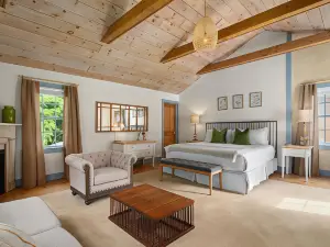 Inn at Silver Maple Farm