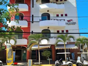 Hotel y Suites Los Encantos
